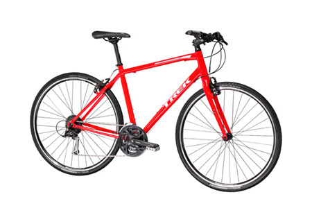 TREK(トレック）の人気クロスバイク、FX3が新しくなって登場！！ 続々