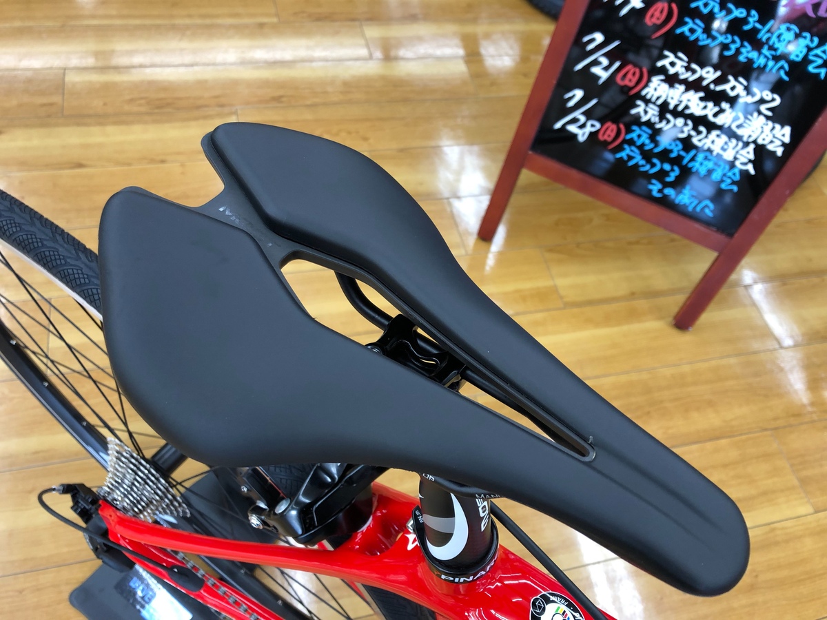 ピナレロのエンデュランスロード！！ 「アングリル」完成